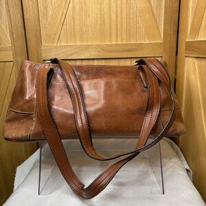 Giani Bernini Brown Leather Shoulder Bag with Timeless Design